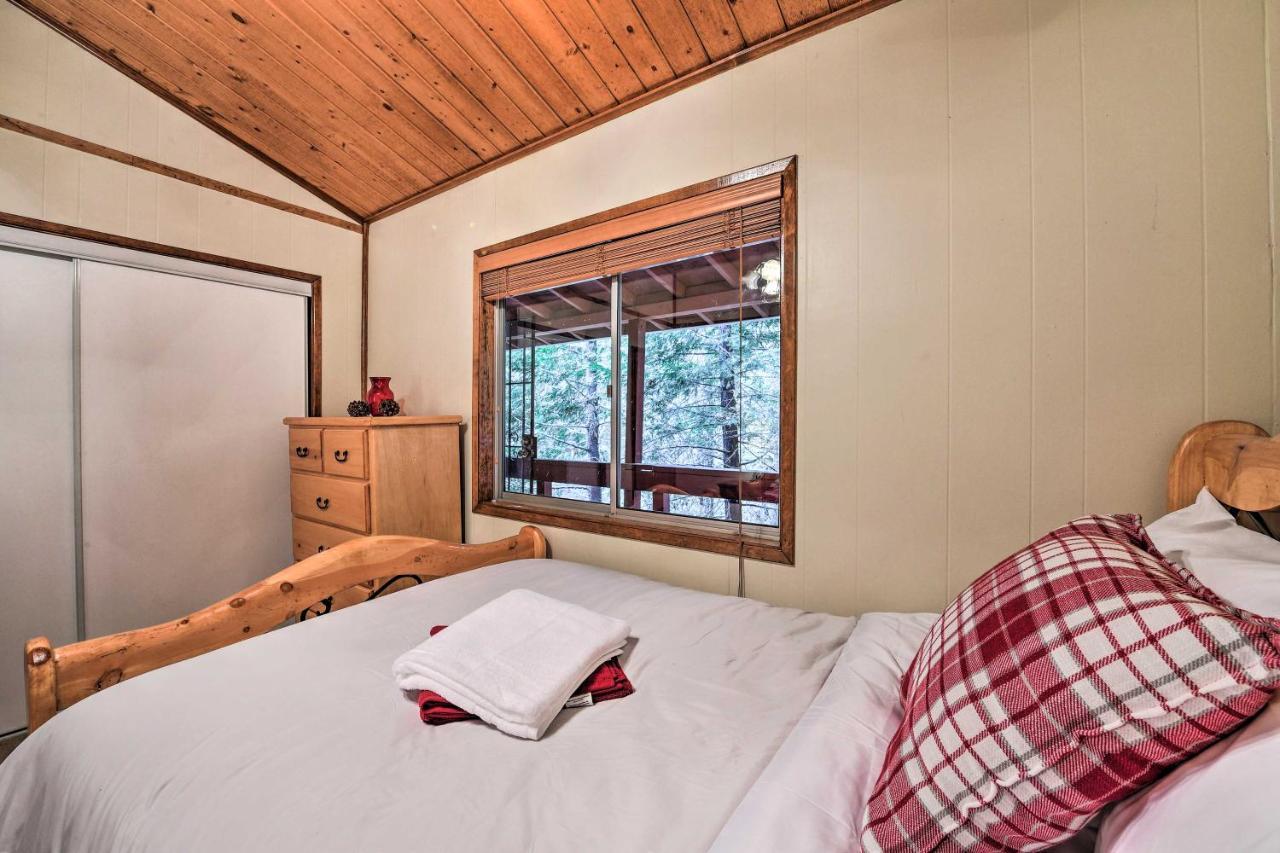 Lake Arrowhead Cabin With Deck And Stunning Mtn Views! ซานเบอร์นาร์ดิโน ภายนอก รูปภาพ